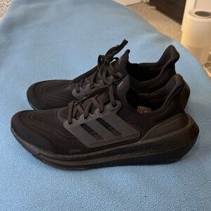 Adidas Ultraboost triple black - size 11.5 —Like New!!